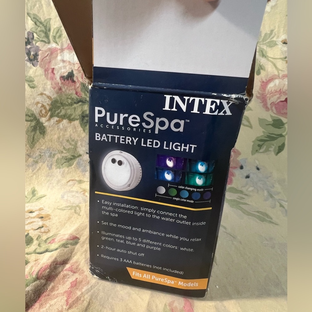 Intex LED Pool Light - Green - Picture 13 of 16